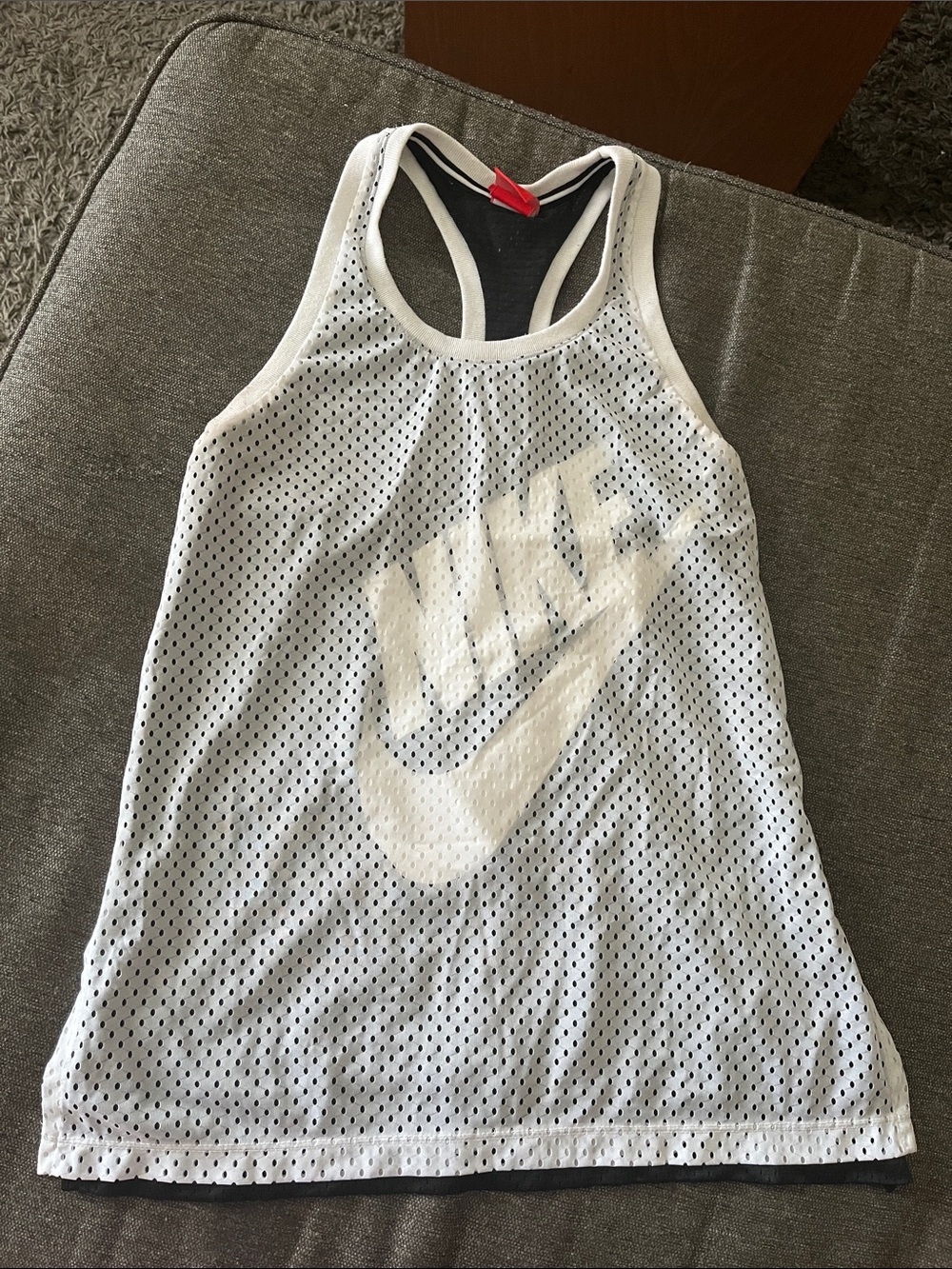 Nike Tank - Picture 2 of 6